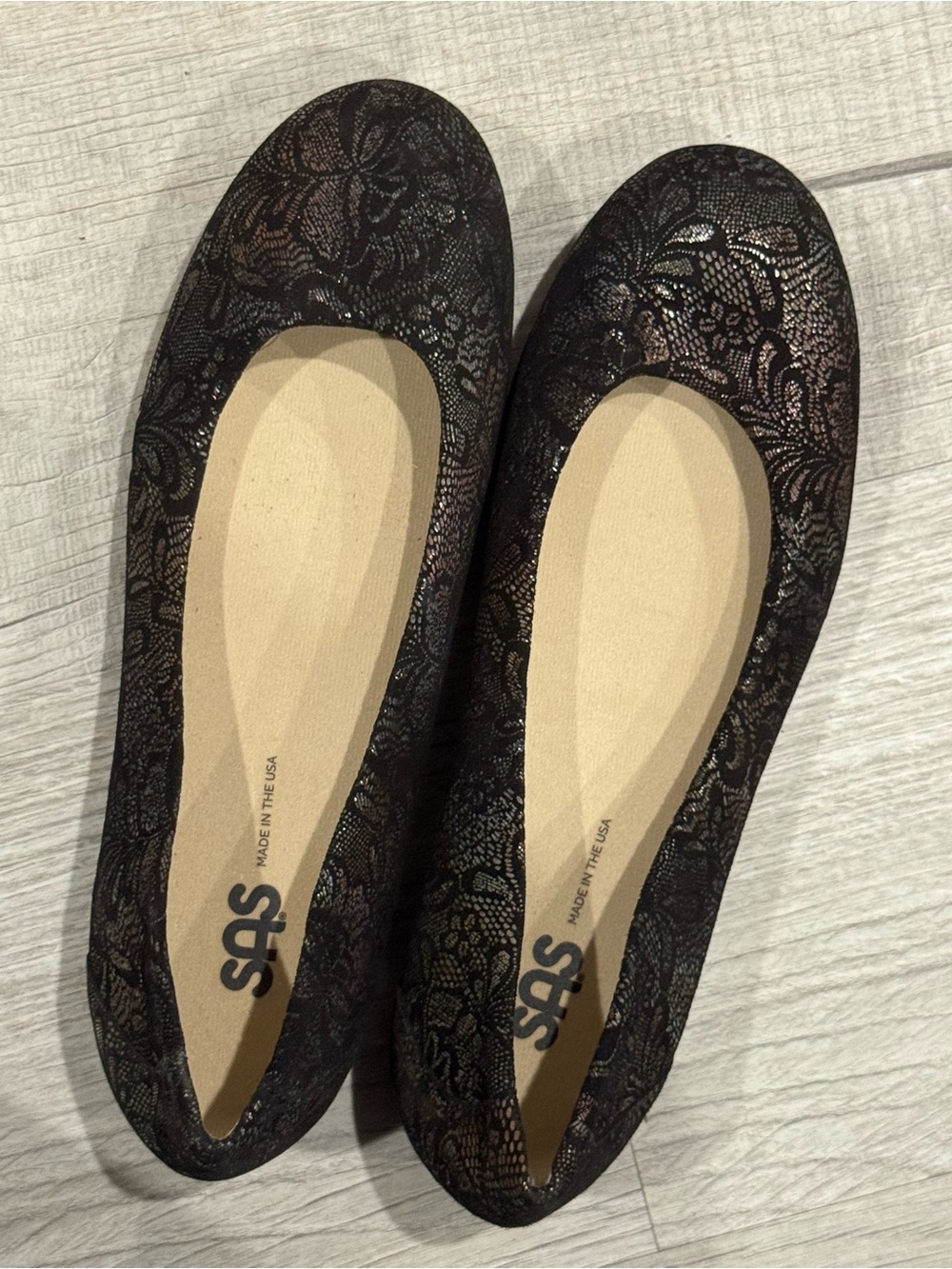 SAS Black Lace-Patterned Ballet Flats